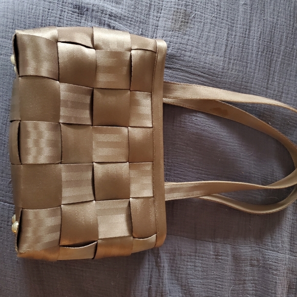Harveys Handbags - Seatbelt Bag